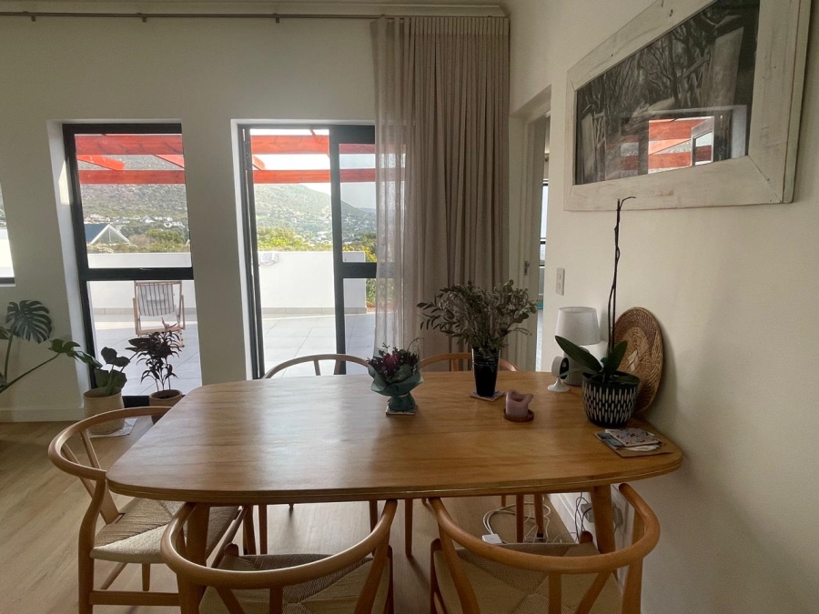 To Let 2 Bedroom Property for Rent in Capri Western Cape